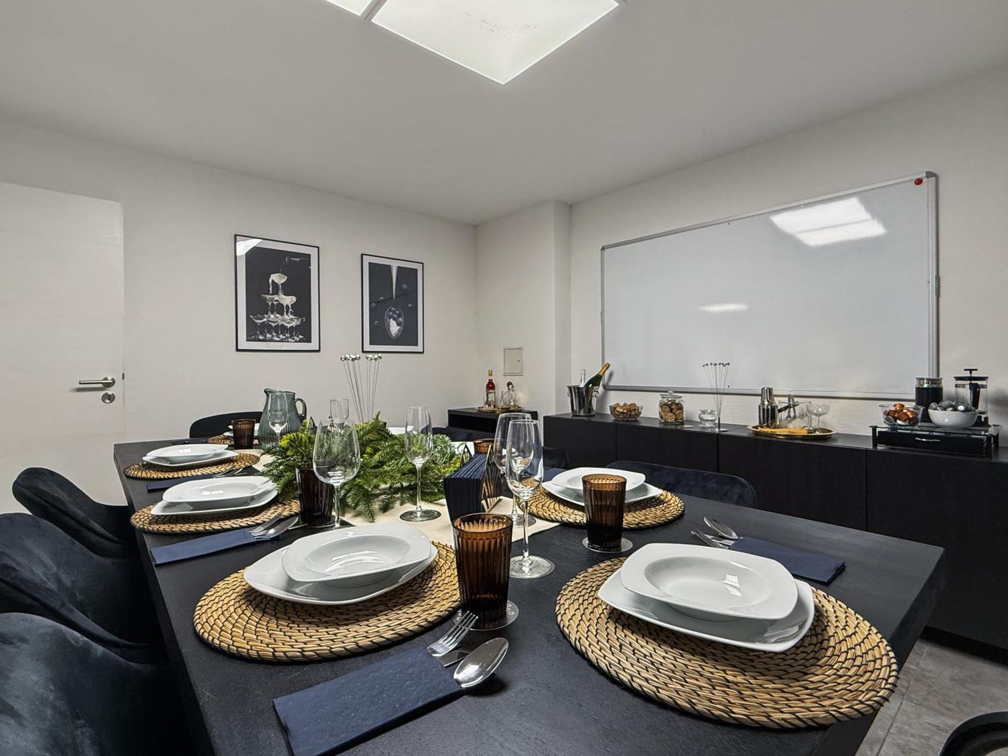 Group Friendly Comfort Central Stuttgart Apartment エクステリア 写真