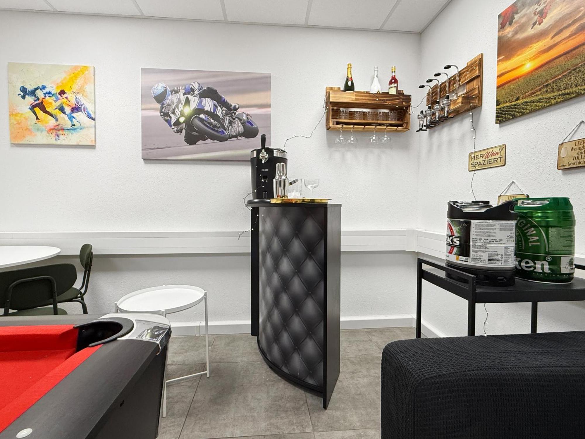 Group Friendly Comfort Central Stuttgart Apartment エクステリア 写真